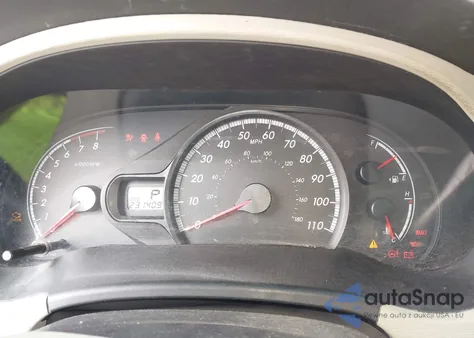 2011 Toyota Sienna Le V6 z USA, uszkodzony, nr VIN 5TDKK3DC1BS019004